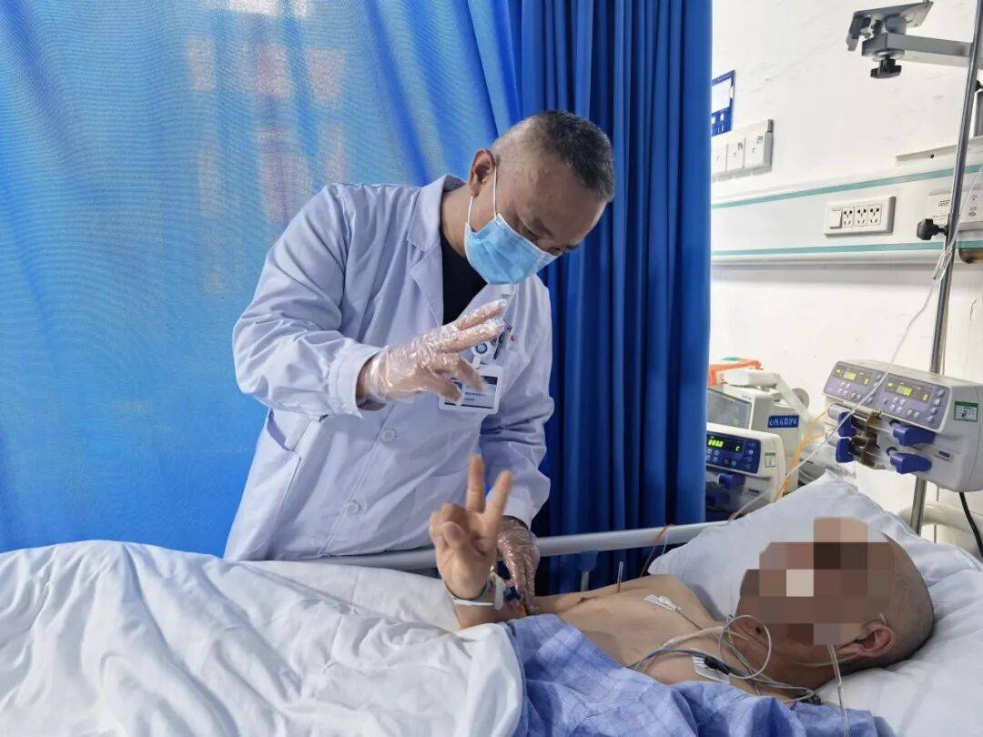 熬夜饮酒后，醒来半边身体动不了！医生紧急提醒：这个部位出血很危险！