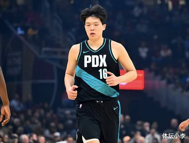 原创            一夜3大消息！杨瀚森首次因伤缺席，库里伤愈回归，火箭迎利好