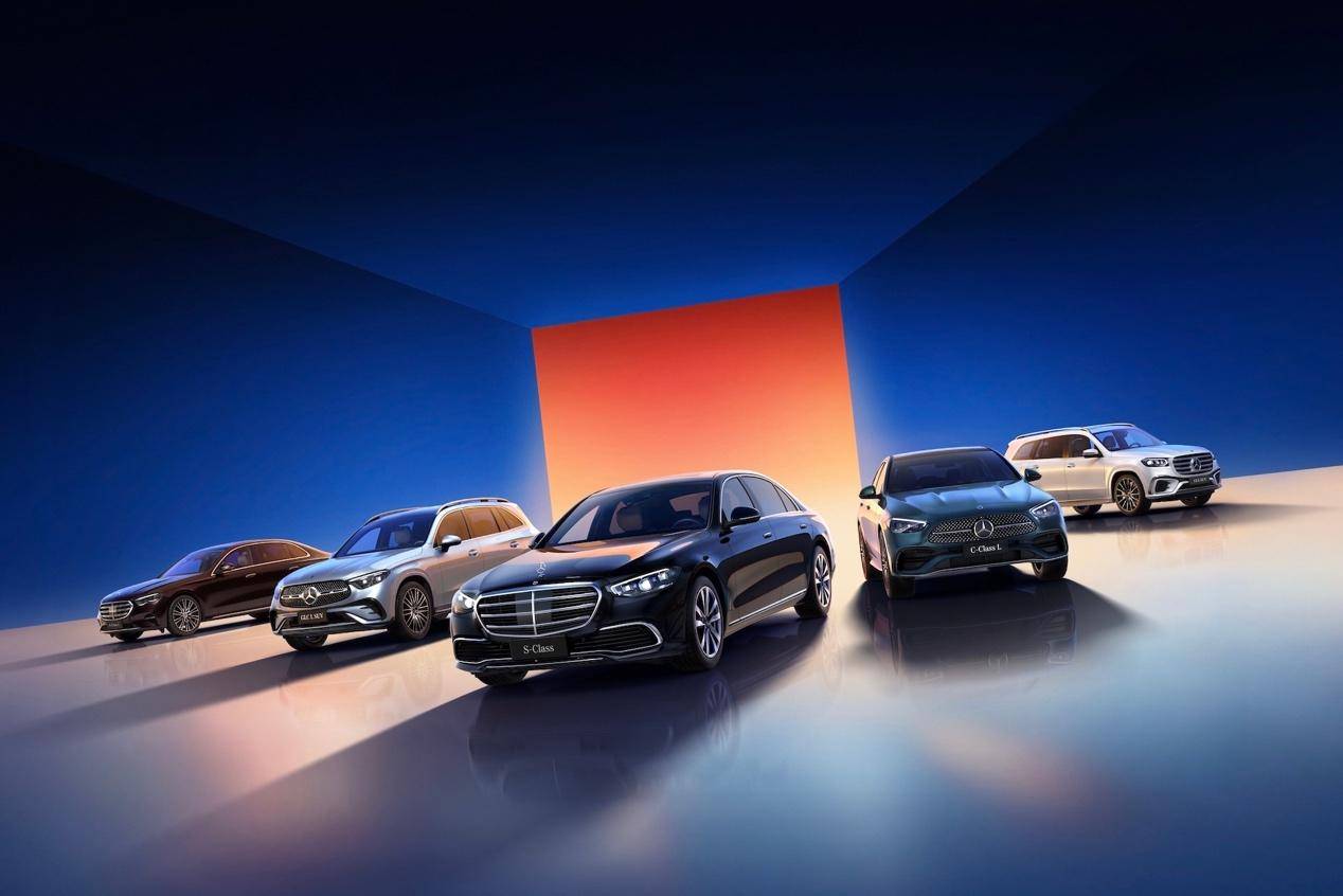 奔驰用两把『精钢钻』，雕刻焕新的『瓷器活』