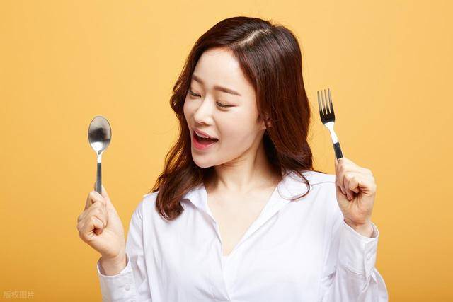 这5种信号说明你的代谢在提升，脂肪在减少，身材在变瘦！