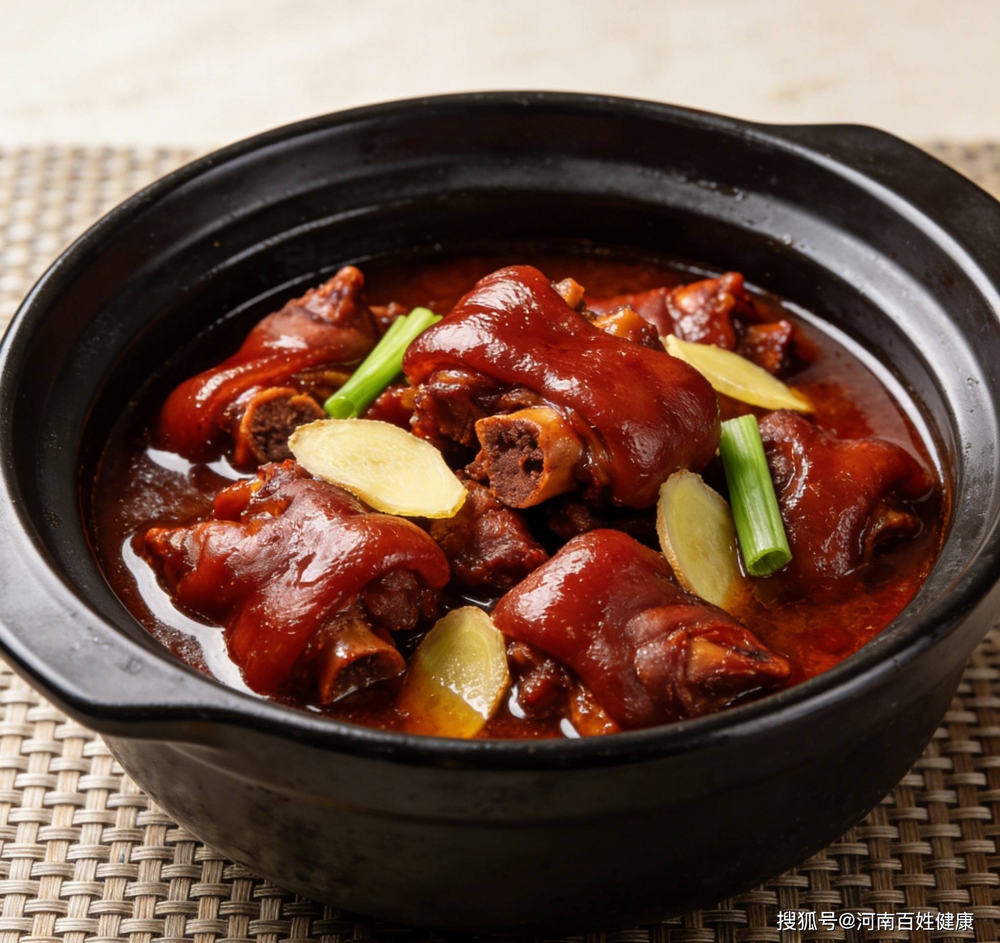 原创            郑州须水猪蹄：烟火传承中的营养与健康之道