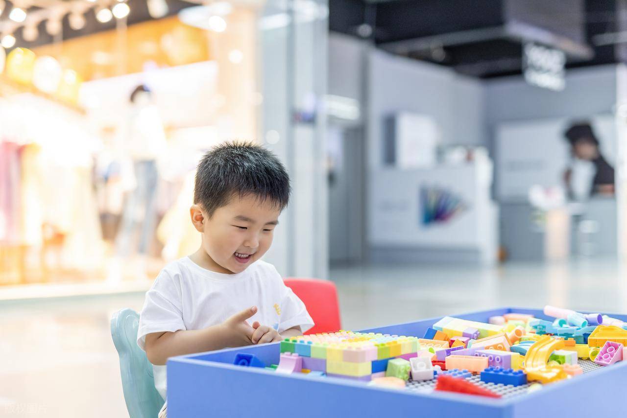 【儿童科普】孩子总是喜欢自言自语怎么办？