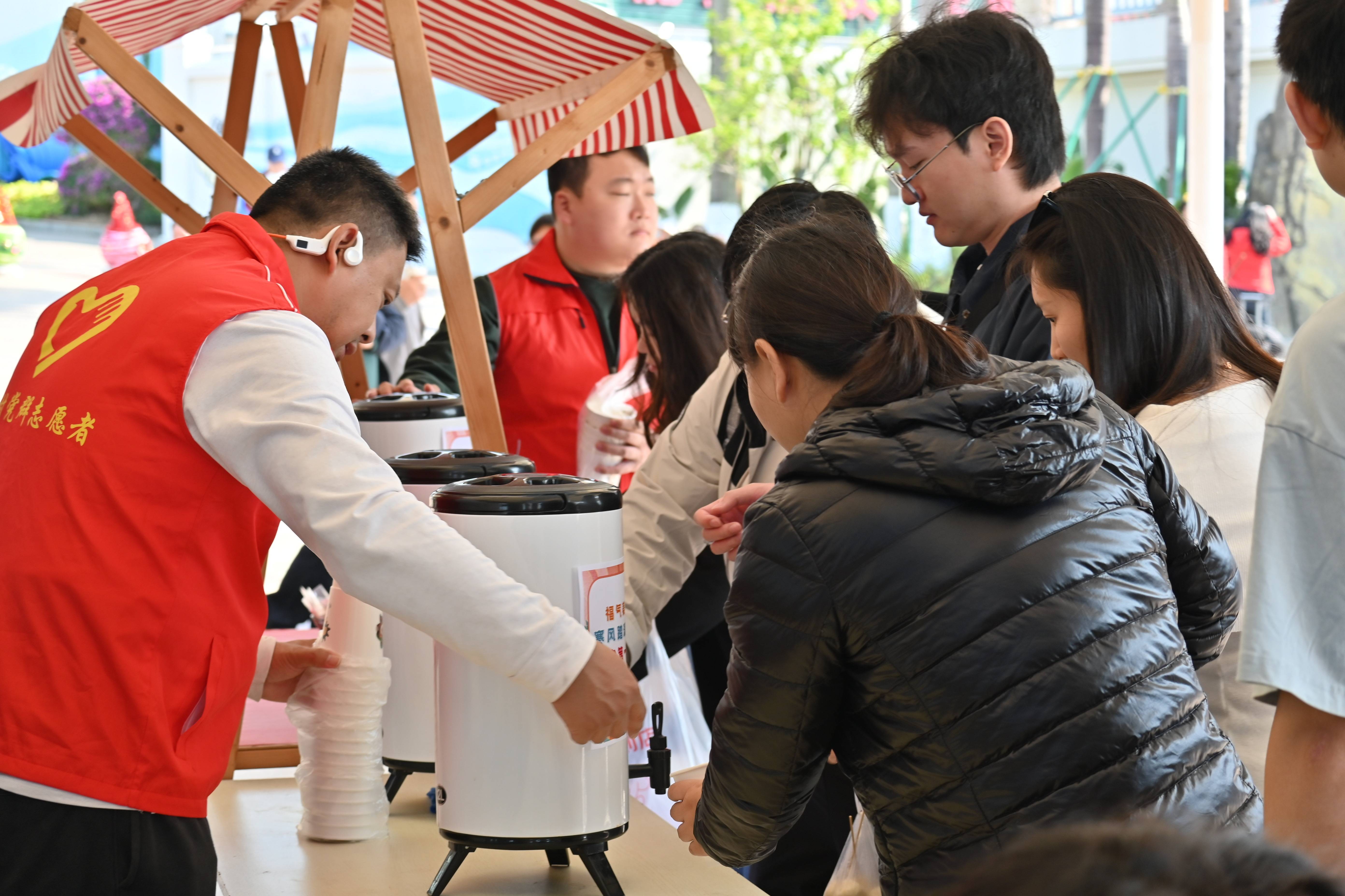 暖茶祈福打卡忙，珠海外伶仃岛元旦四重礼温情迎客