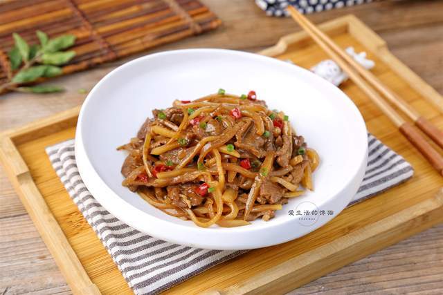 原创            冬天，这菜要使劲吃！一止咳润肺、二通肠排毒，三强免疫，别不懂