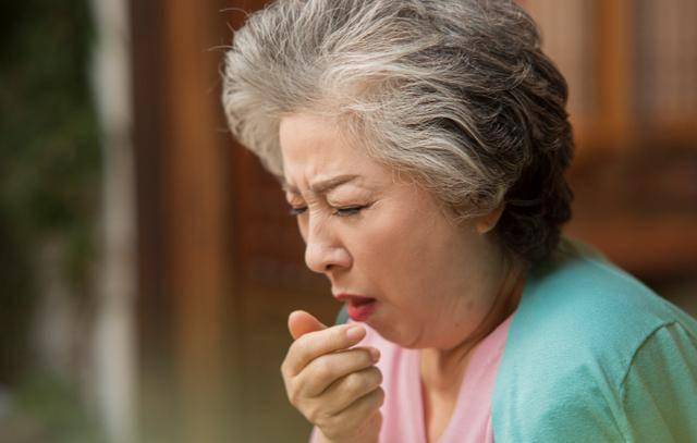 65岁大妈口苦以为肝火盛，2个月后离世，医生：又是一个被耽误的