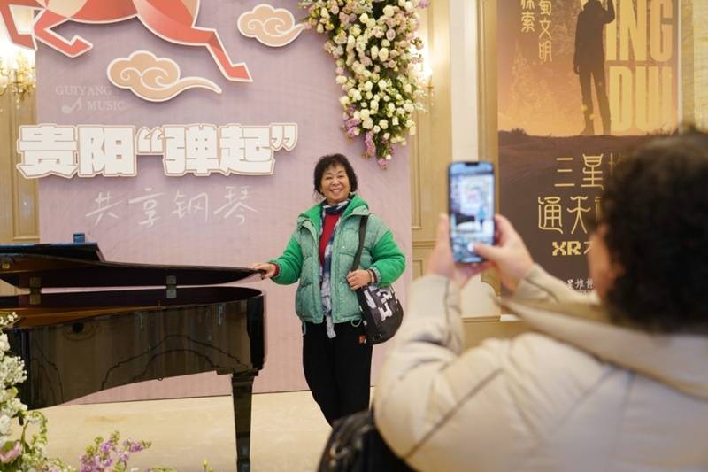 从城市传说到文旅新地标：花果园国际文化艺术交流中心变身市民冬日打卡地