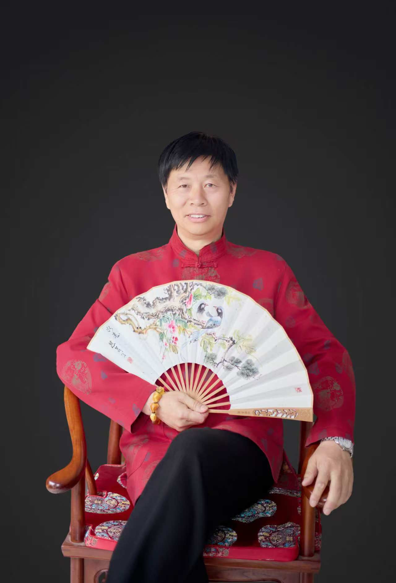 感动中国匠心艺术家——央视《中国艺术家》栏目艺术顾问刘进仓。