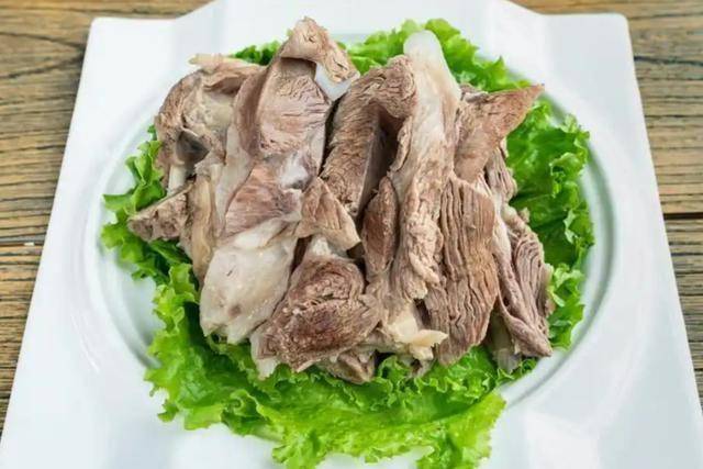 羊肉会加重尿酸水平吗？若想远离痛风，远离这5类食物