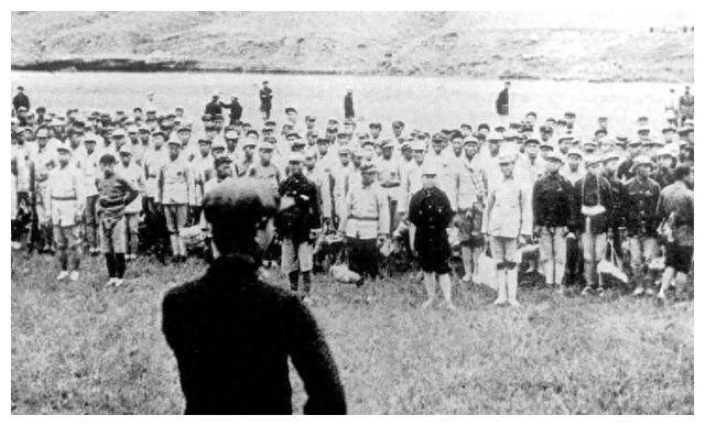 原创            红一方面军被迫久攻长沙，战事失利，损失惨重，朱毛果断决策