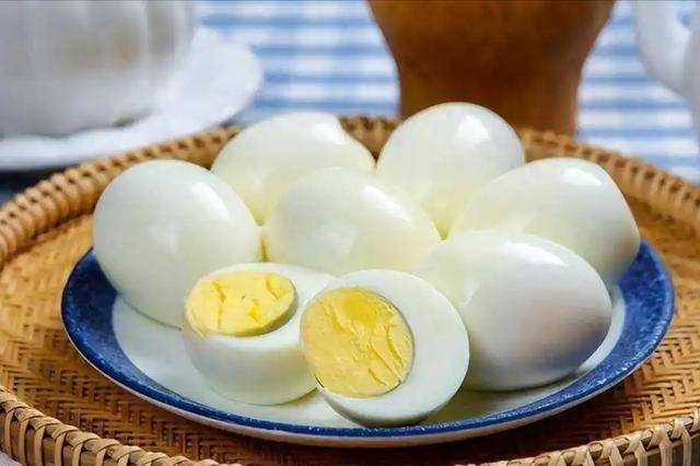 早饭常吃鸡蛋的人，身体会有什么变化？医生提醒：5种益处很明显