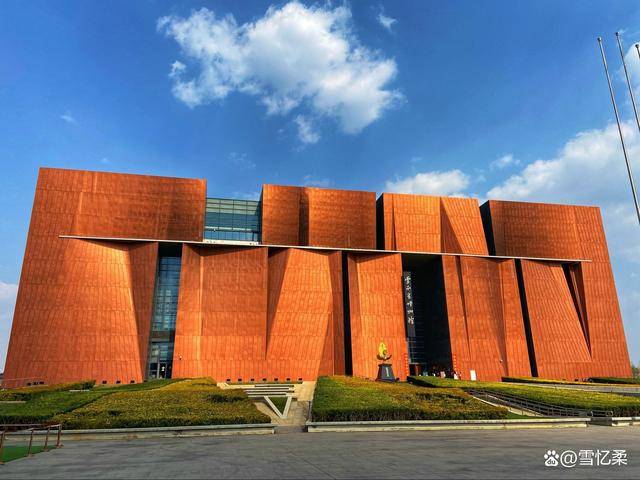 昆明文物传记：救世十一面观音、纯金真身观音、天龙八部护法