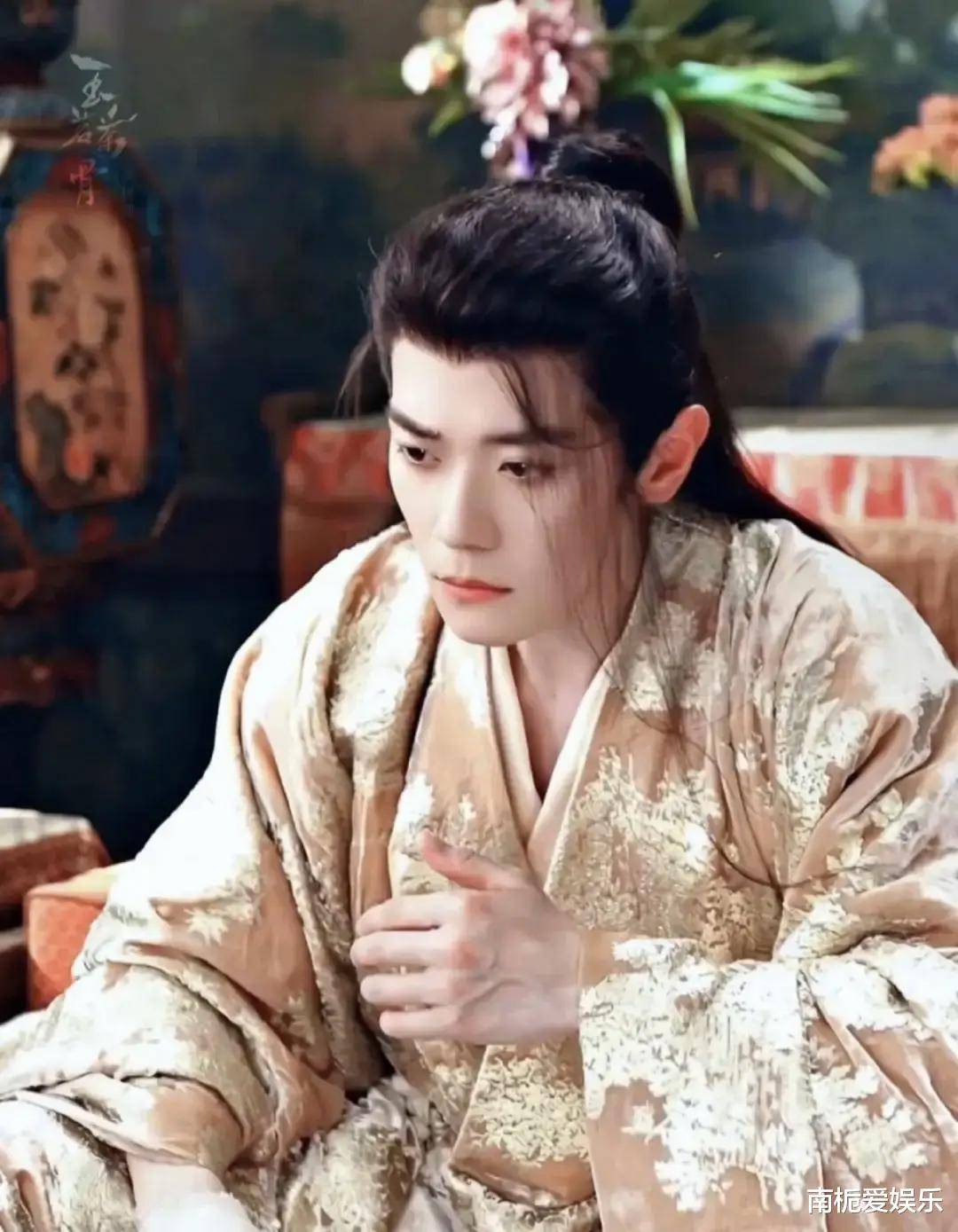 曹骏《玉茗茶骨》活动出圈：古装惊艳、演技突破与谦逊品格共绽光芒