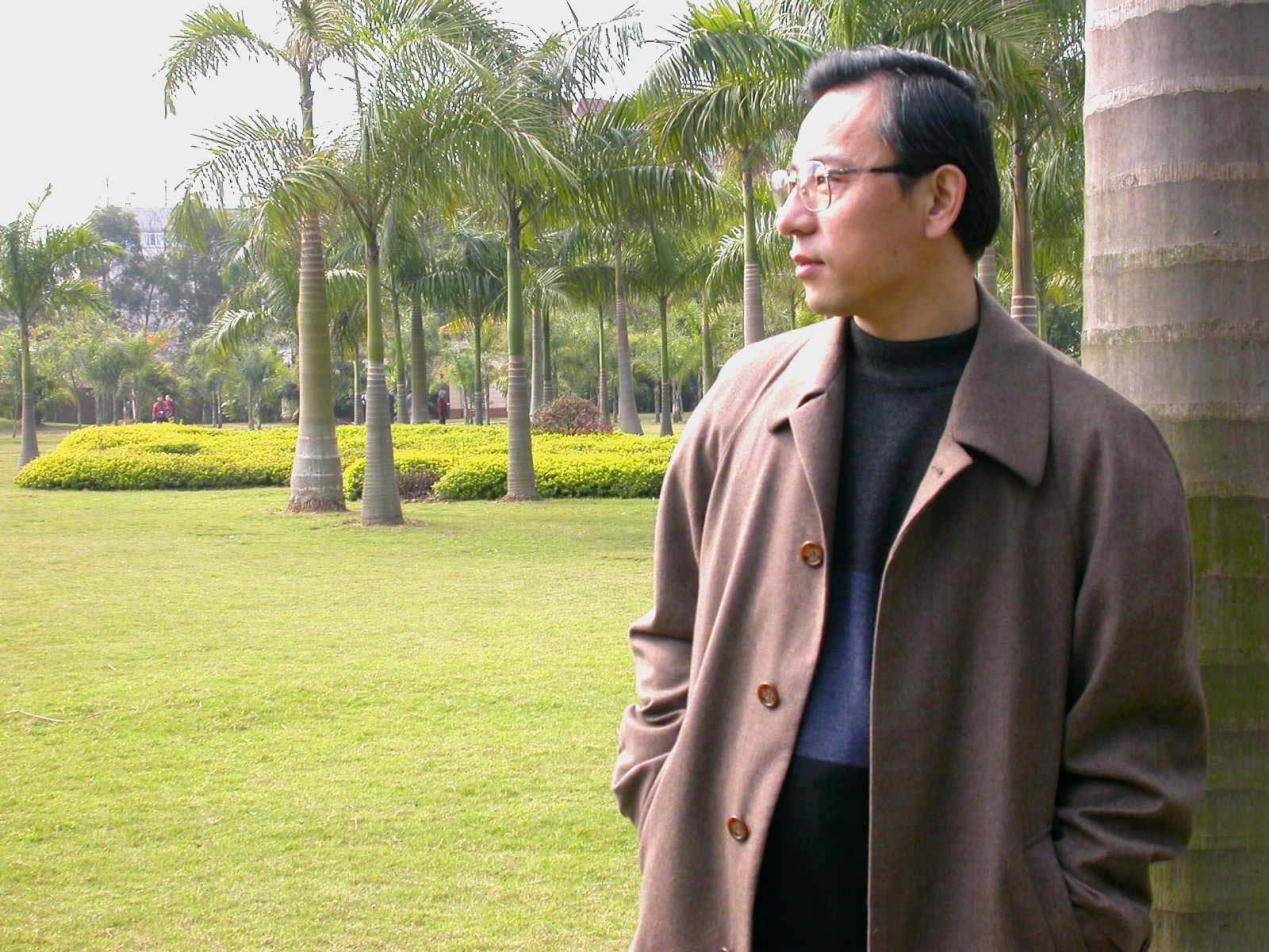 谭延桐超验绘画：在现实的针尖上狂舞