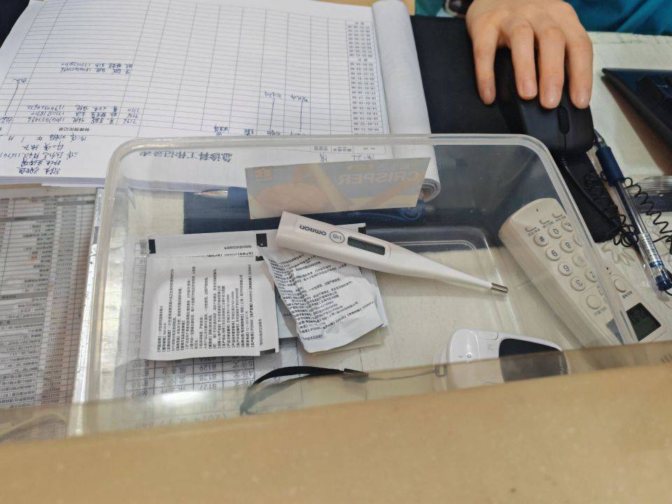 水银体温计停产，探访医院一线