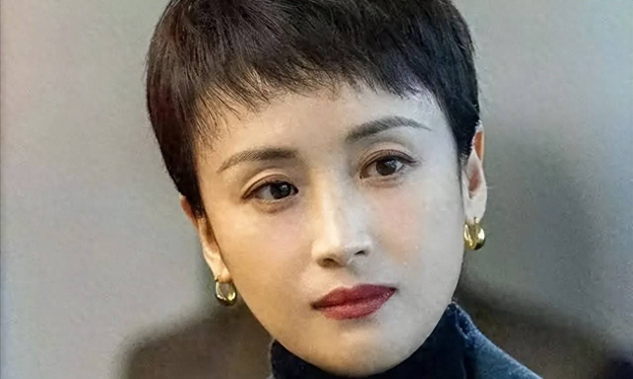 原创            她长得漂亮，名气不大但演技好，出道25年零绯闻，如今依旧美丽