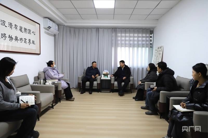山西省委宣传部副部长、网信办主任刘鹏调研央广网山西频道