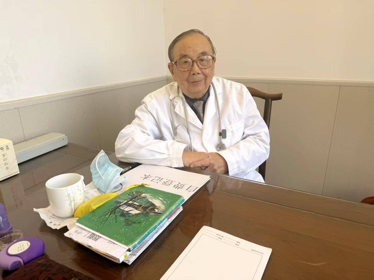 苏州资深儿科泰斗洪庆成：国医堂名医工作室开启健康新征程