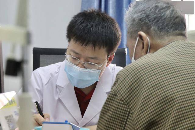 数名医生提示：只要做过前列腺B超，中老年男性务必重视这4指标！