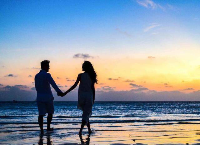 原创            太突然！李晨官宣结婚，夫妻合照曝光，全网恭喜，终于等到这一天