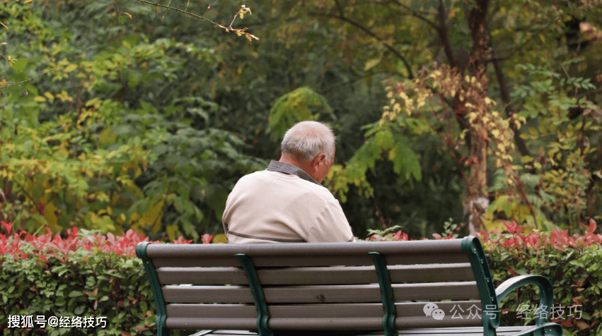 原创            老人身上有一股怪味？55岁后，远离3个习惯，老了或没味