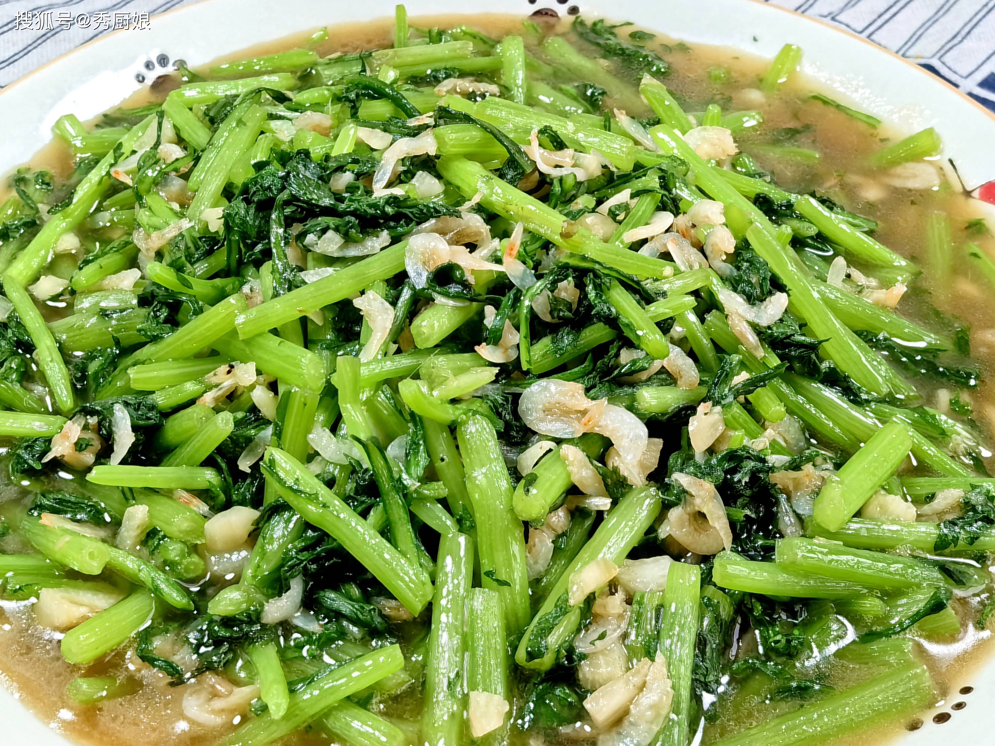 原创            冬天这菜正鲜嫩，一排毒，二护肝，三助眠，不懂吃就太可惜了！