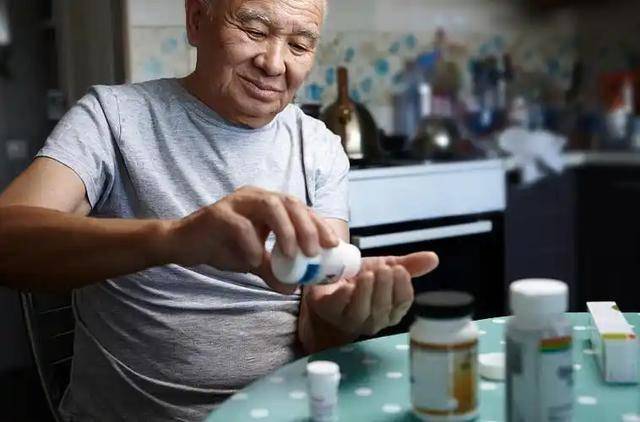 医生调查发现：糖尿病人过了65岁，基本都有这4现状，要坦然接受