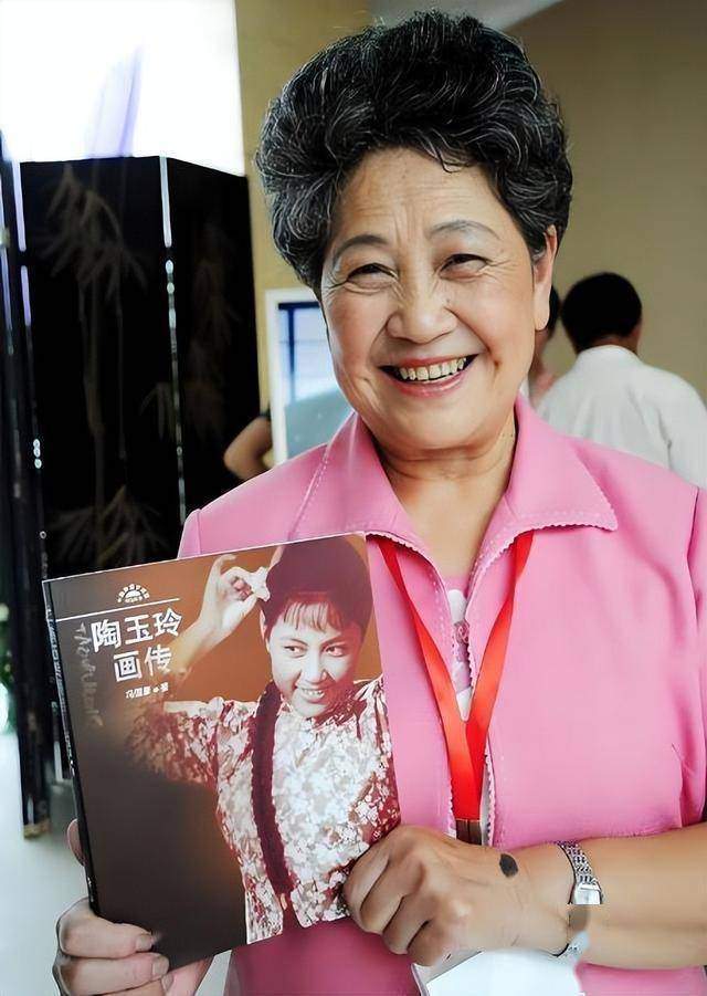 陶玉玲离世后续：冯远征曹可凡深情悼念，老艺术家引发全网泪目