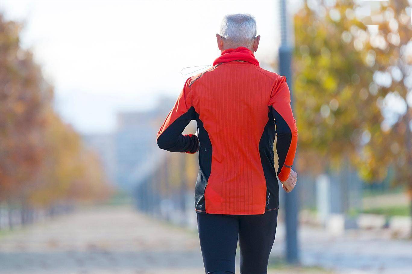 一千名百岁老人调查显示：长寿人的共性，并不是运动，而是这5点