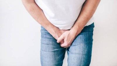 老年男性尿痛，康复过程需注意什么？