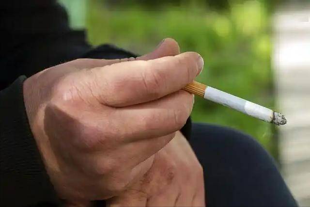 医生多次告诫：男性若戒掉吸烟，不出半年时间，身体或有5改善
