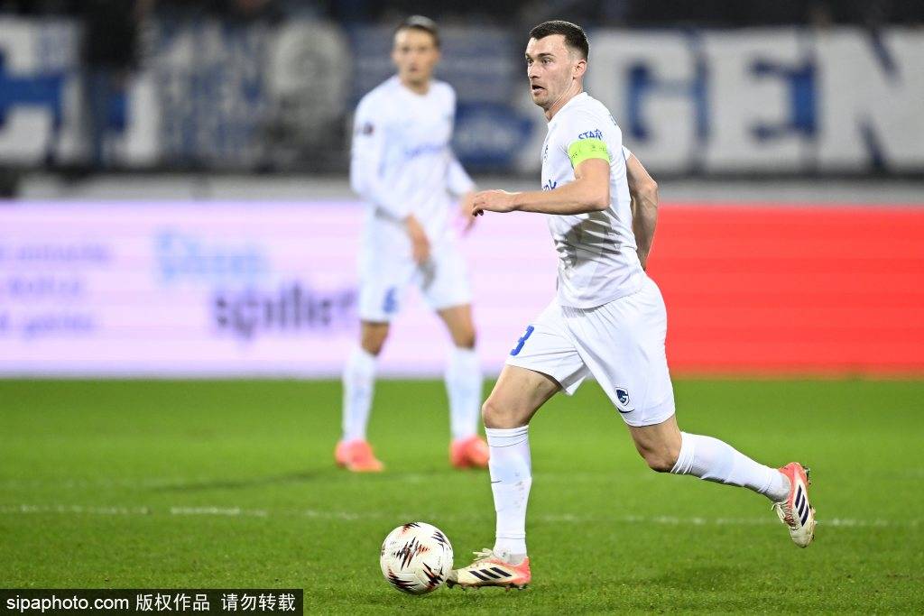 戴伟浚重返新鹏城：降薪、签字费全免，渴望更多球权的背后故事