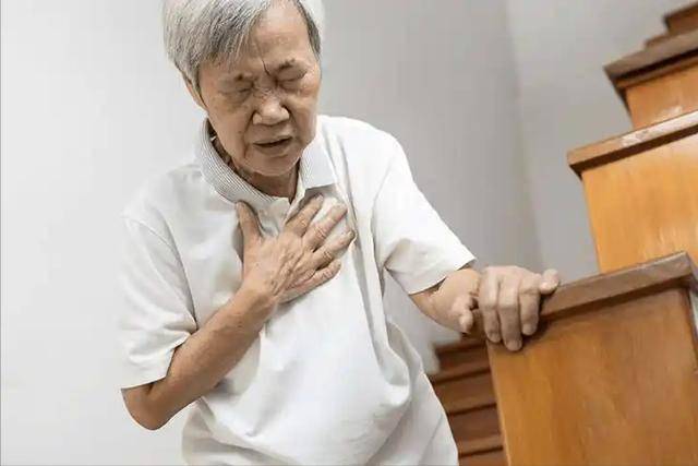 错误吃他汀降脂会导致肌肉溶解，医生含泪苦劝：他汀不能再这样吃