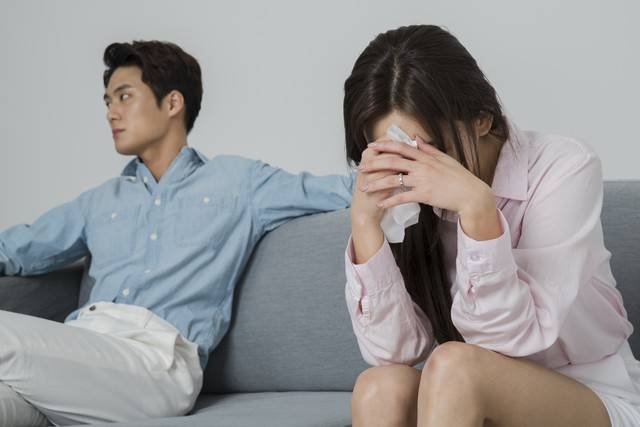 原创            醒醒吧，你的深情感动不了出轨的男人