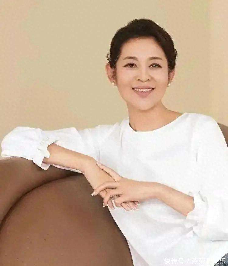 原创            担心的事还是发生了！66岁倪萍综艺互怼无顾忌，观众直呼不习惯