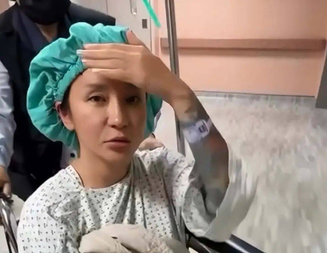 台湾女星宣布切除子宫，被误诊病情几年情绪崩溃，曾与TVB男星恋爱