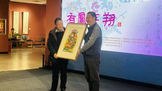 “艺起过大年”！新疆昌吉推动传统艺术走进千家万户