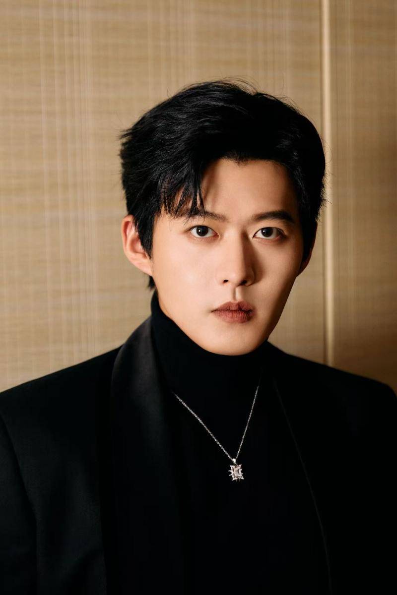 舒童凭《玉茗茶骨》中“管家”程观语出圈