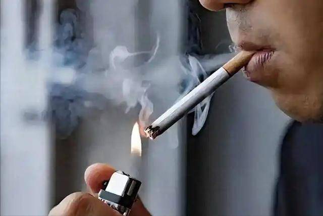 医生再次劝诫：男性若戒掉吸烟，一段时间后，身体或会有7个改变