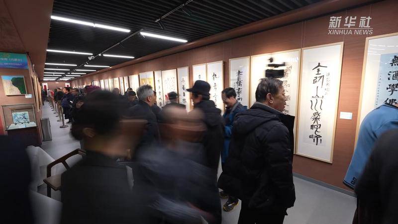内蒙古：近三千件艺术精品全景式展现中华艺术的传承脉络与创新活力