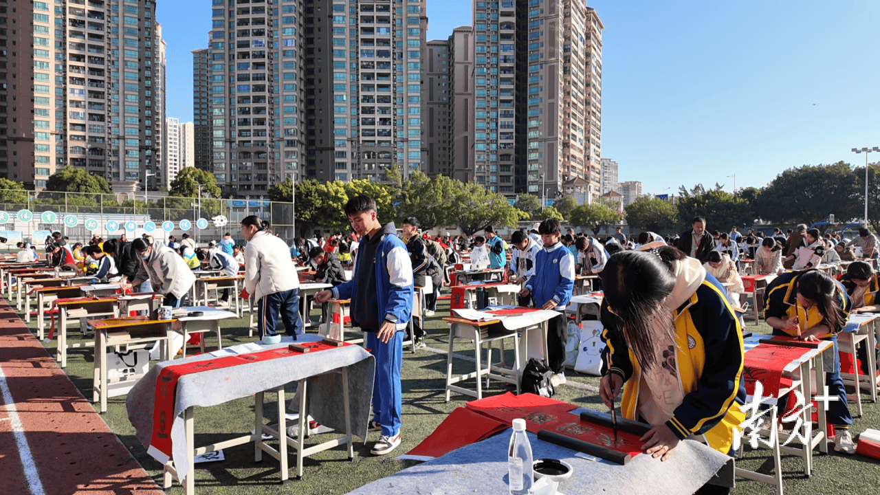 笔墨迎新春！清新区中小学生春联书法大赛举办