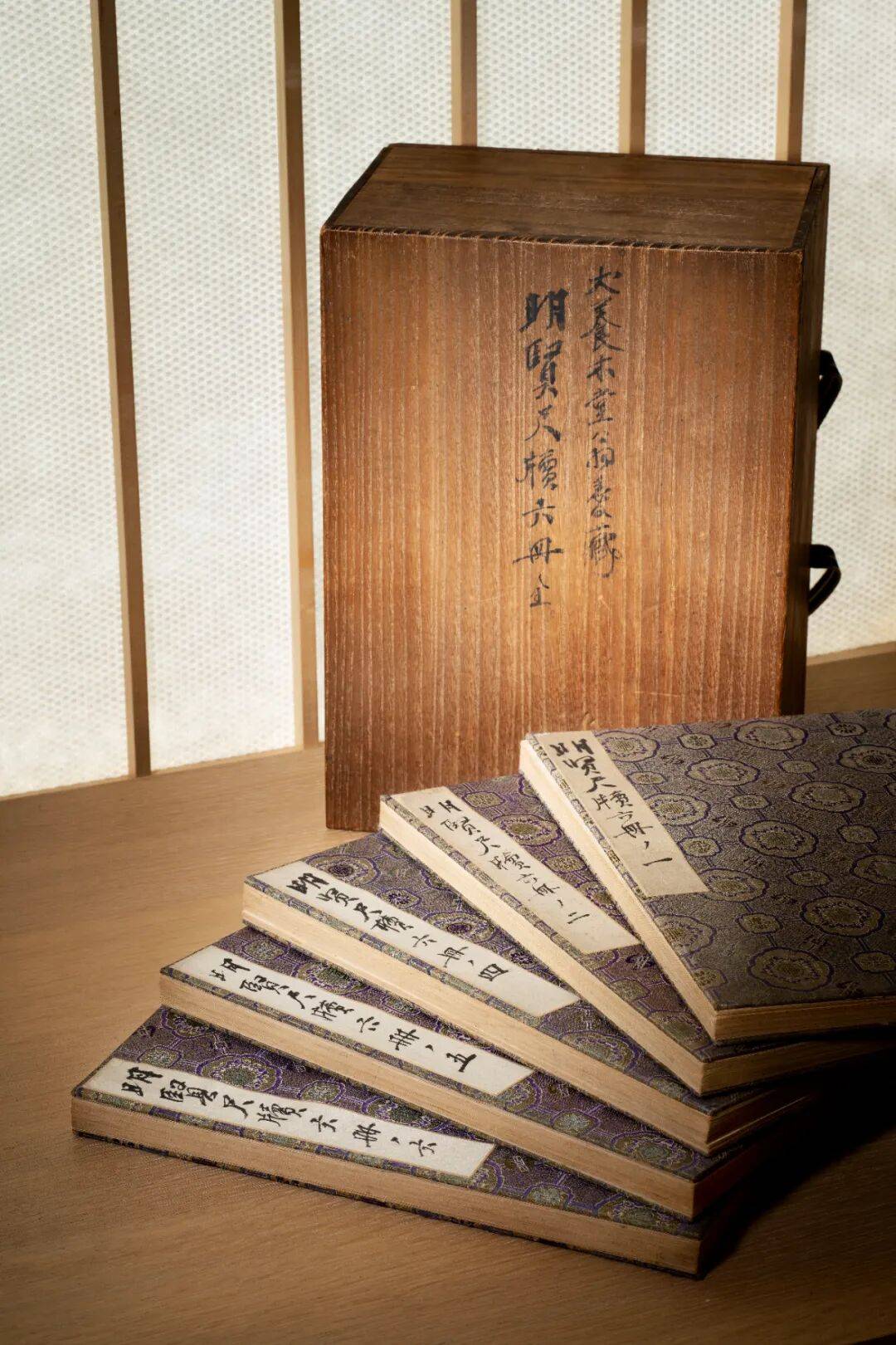 2025年中国古籍拍卖成交TOP10排行榜