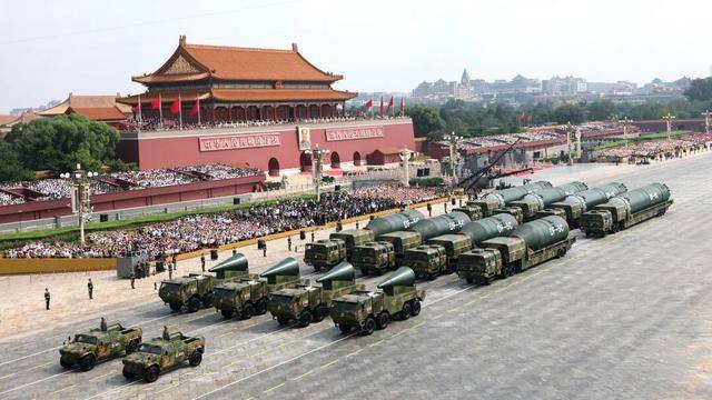 官方确认：歼10CE一举击落多架战机，自己无一损失