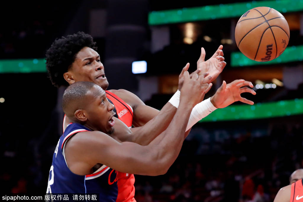 弗雷德·范弗利特的康复进展：乌杜卡与火箭的乐观与现实