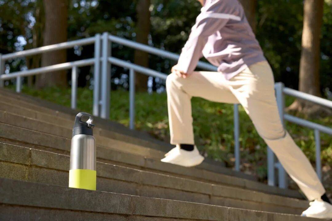 别只散步了！全球专家联合推荐“长寿运动配方”：3种运动，缺一不可