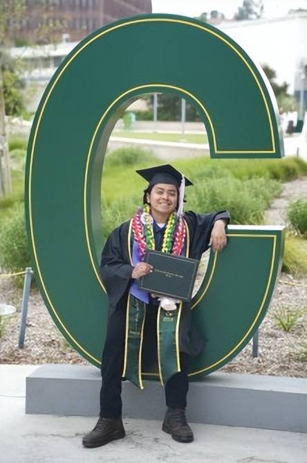 120万一针的CAR-T疗法，真的能让癌细胞“清零”吗？它是“万能神药”吗？