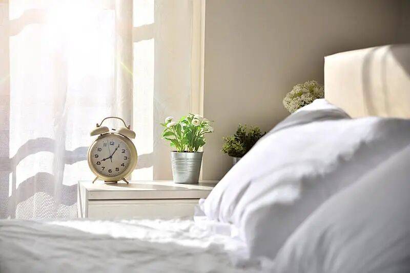 失眠的元凶找到了！主食吃得太少，再困也睡不好