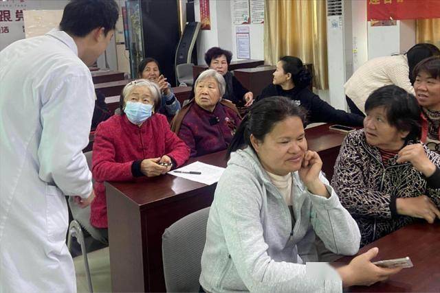 研究发现：胡须长得快的男性，前列腺疾病风险可能更低？一文说清