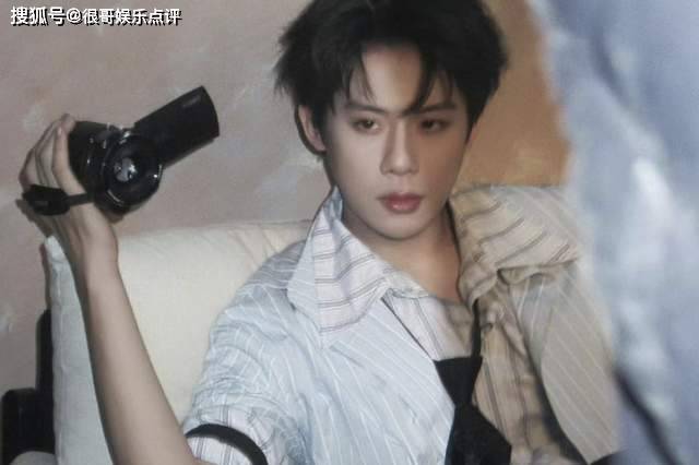 原创            网红锤周奇时间管理，向涵之意外躺枪，粉丝喊话：专注事业！