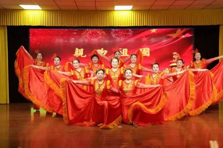 老年大学艺术团“庆元旦 迎新年”文艺联欢会圆满举行