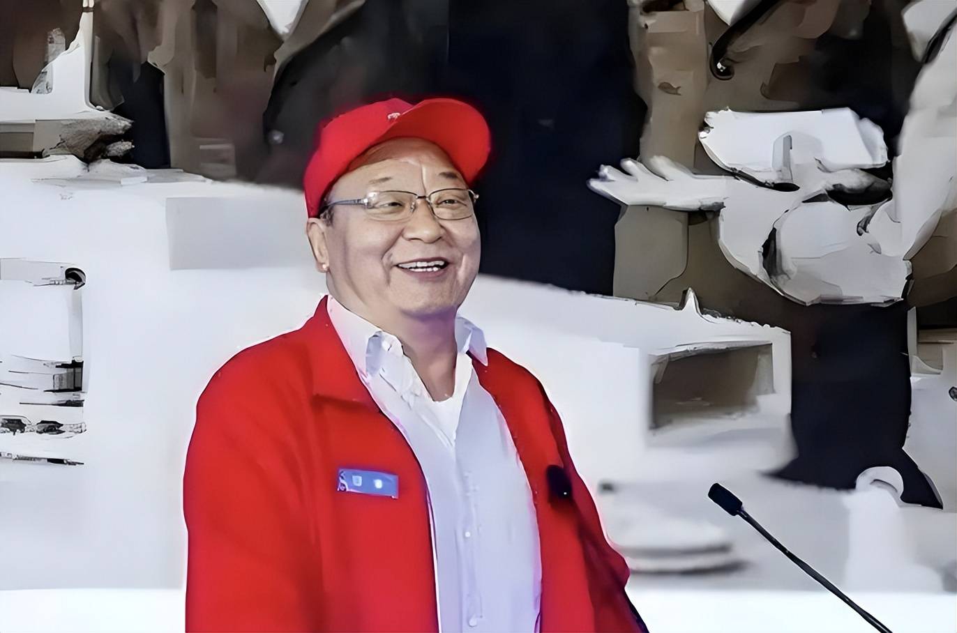 原创            得知儿子移民美国，百亿鞋企老总断绝父子关系